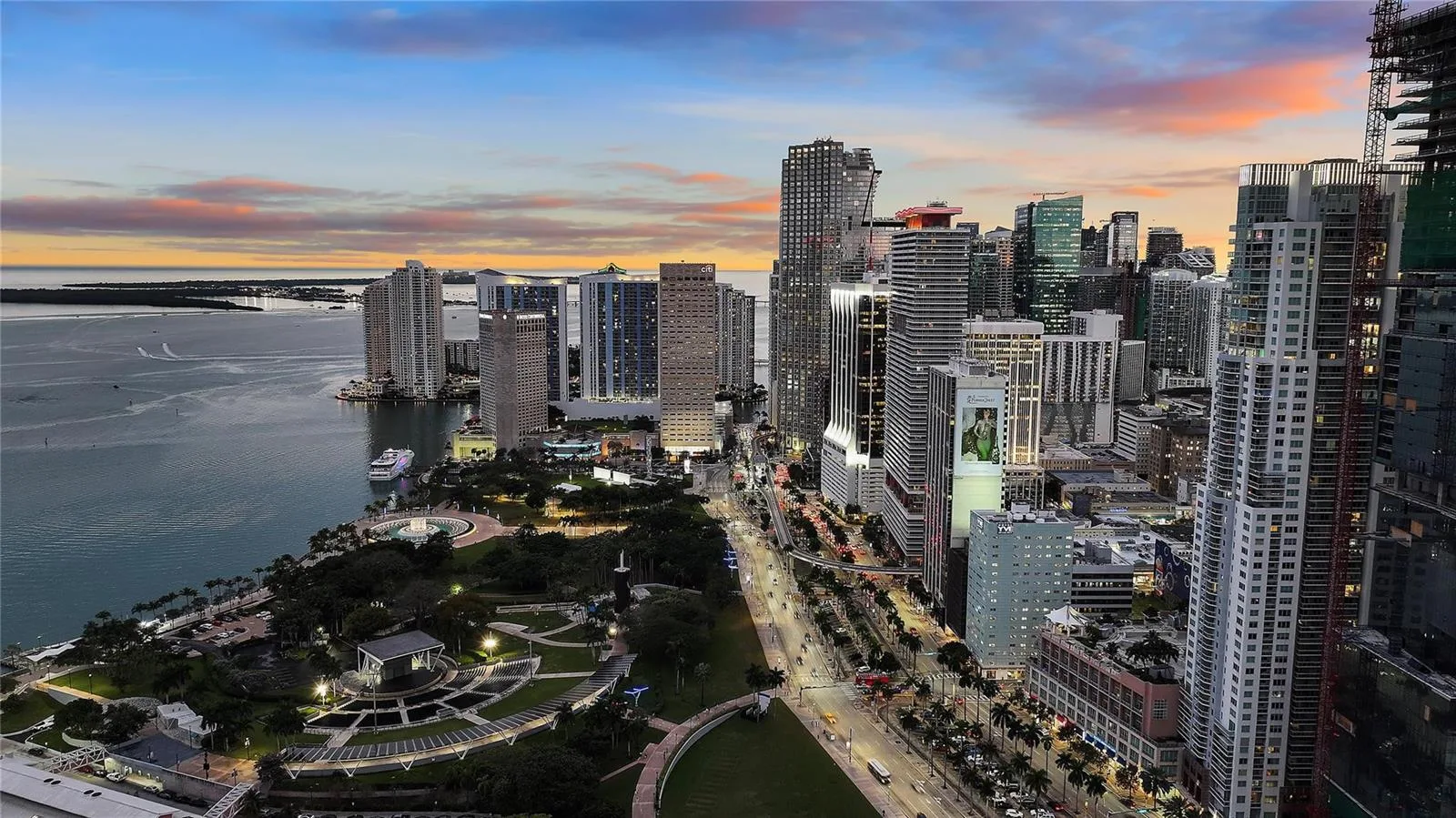 11 NE 6th Street # 907, Miami, FL 33132