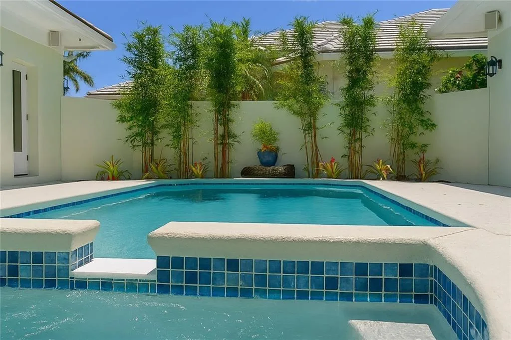 1167 Governors Way, Vero Beach, FL 32963 photo 2