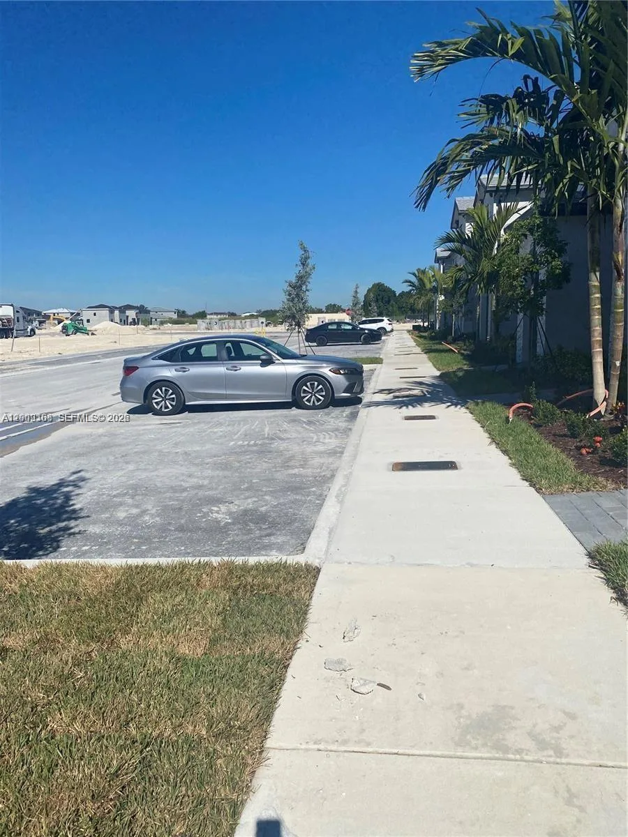 28729 SW 132nd Pl # 28729, Homestead, FL 33033 photo 2