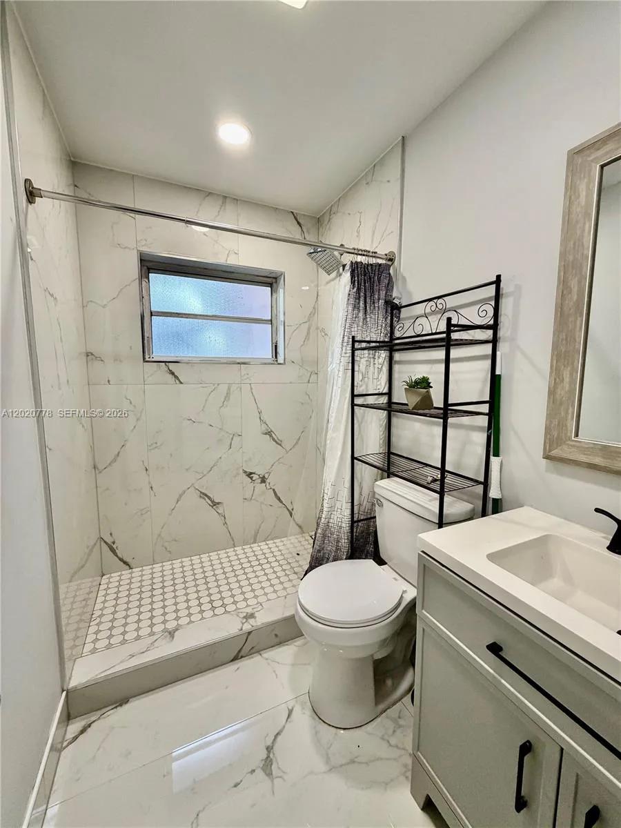 518 NW 47th Ct, Oakland Park, FL 33309 photo 7