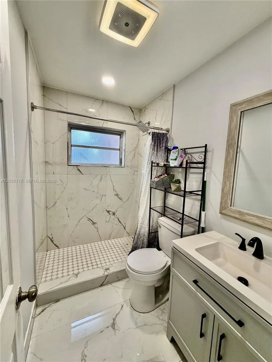 518 NW 47th Ct, Oakland Park, FL 33309 photo 9