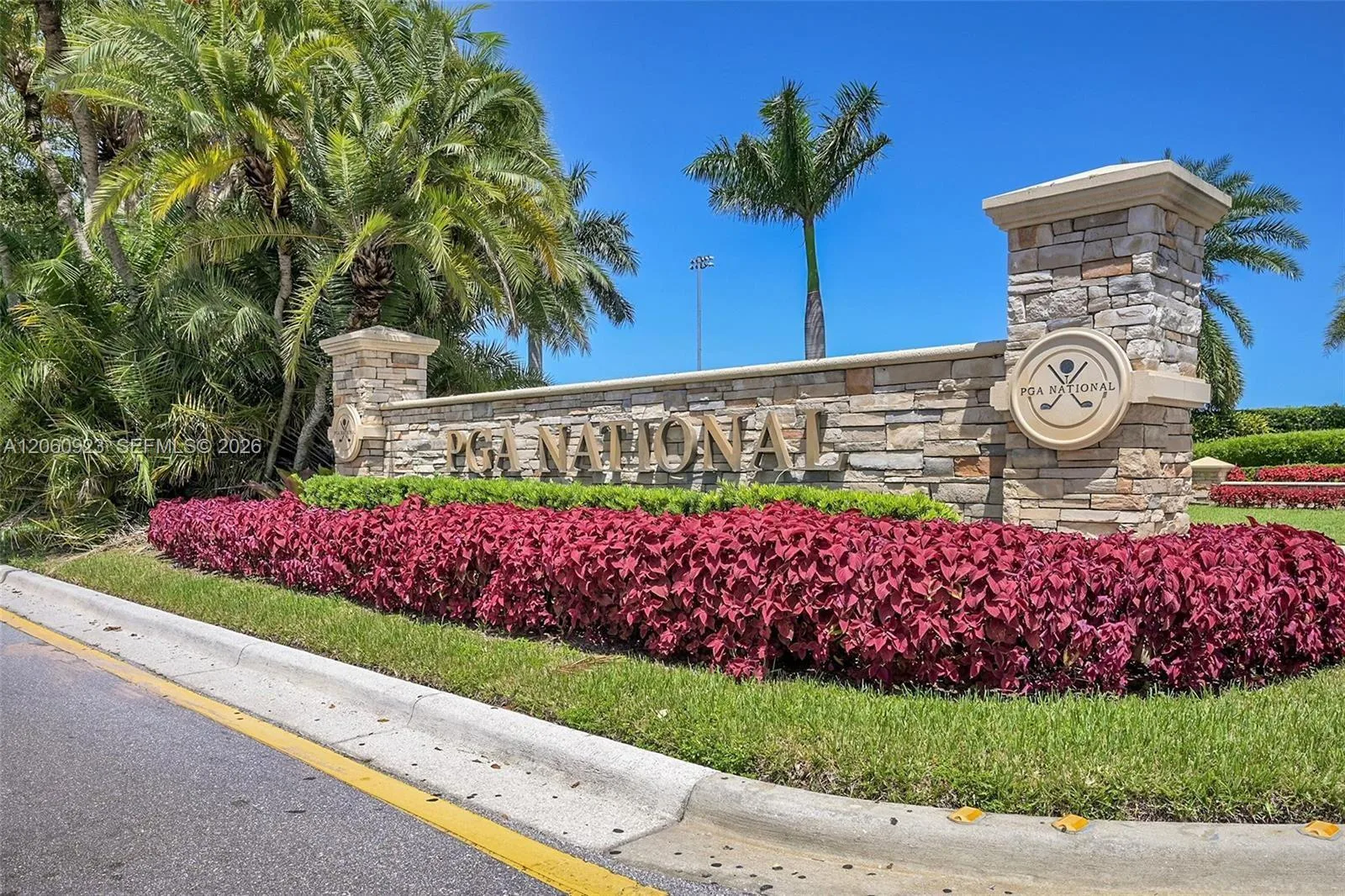 362 Prestwick Cir # 3, Palm Beach Gardens, FL 33418