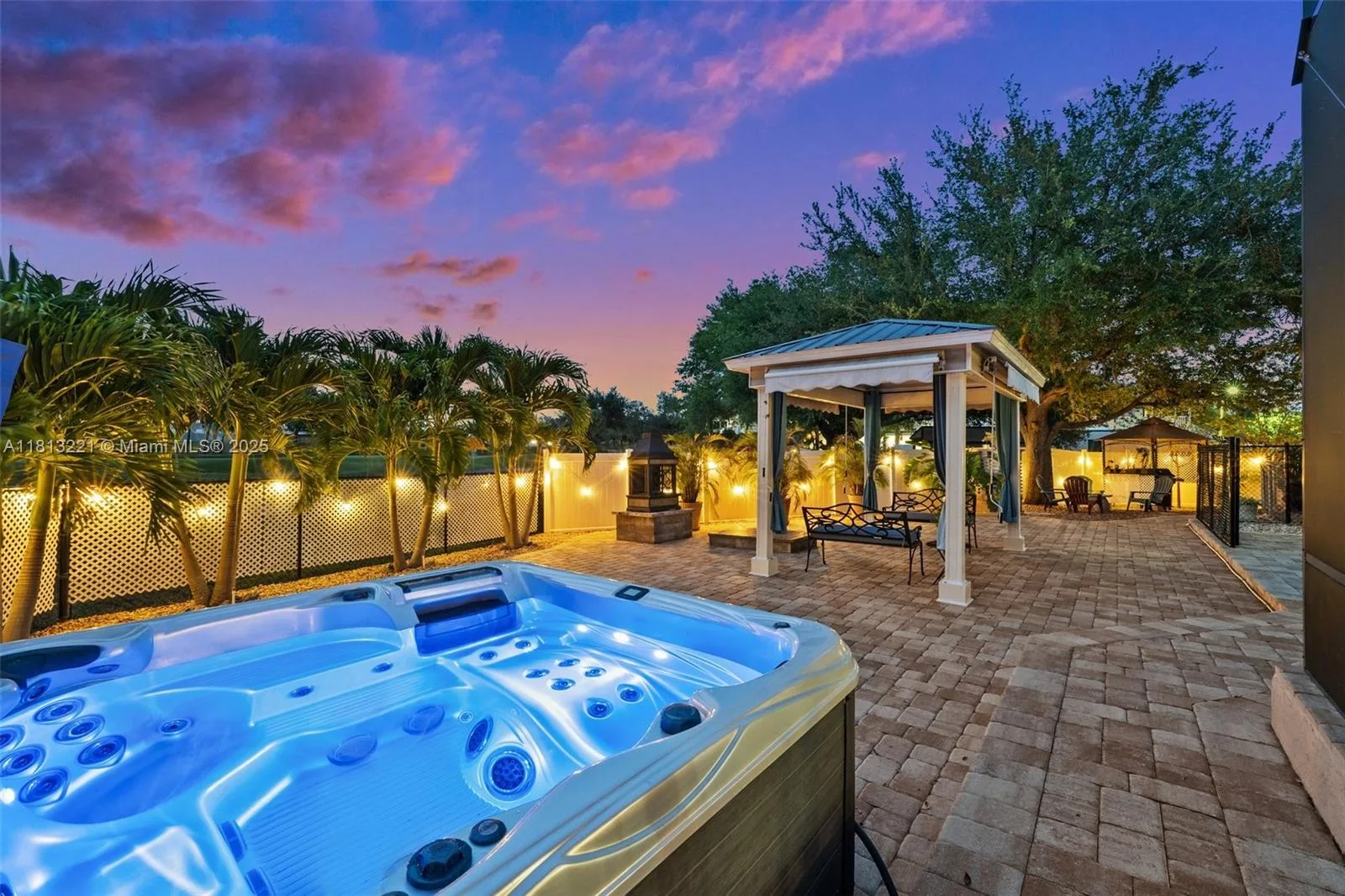 1582 NW 28th Ave, Cape Coral, FL 33993 photo 4