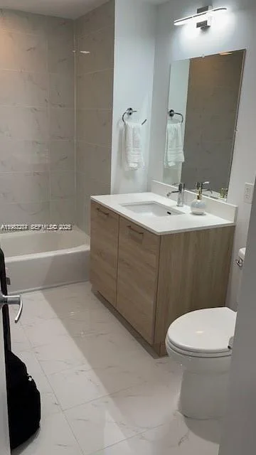 16385 Biscayne Blvd # 2702, North Miami Beach, FL 33160 photo 10