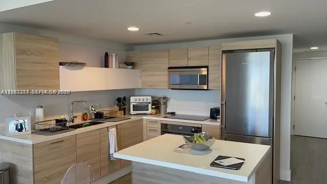 16385 Biscayne Blvd # 2702, North Miami Beach, FL 33160 photo 3