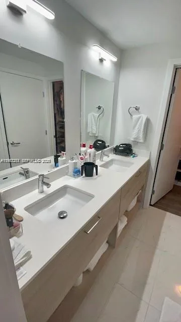 16385 Biscayne Blvd # 2702, North Miami Beach, FL 33160 photo 6