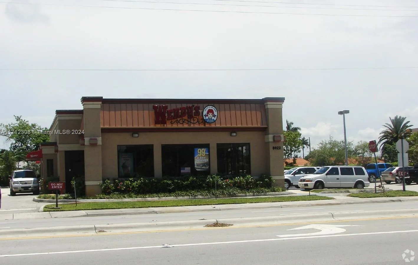 8922 SW 24th St, Miami, FL 33165