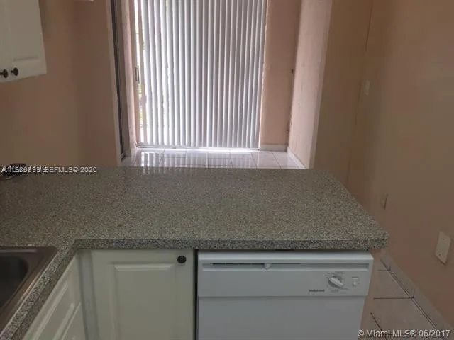 17890 W Dixie Hwy # 106, North Miami Beach, FL 33160 photo 9