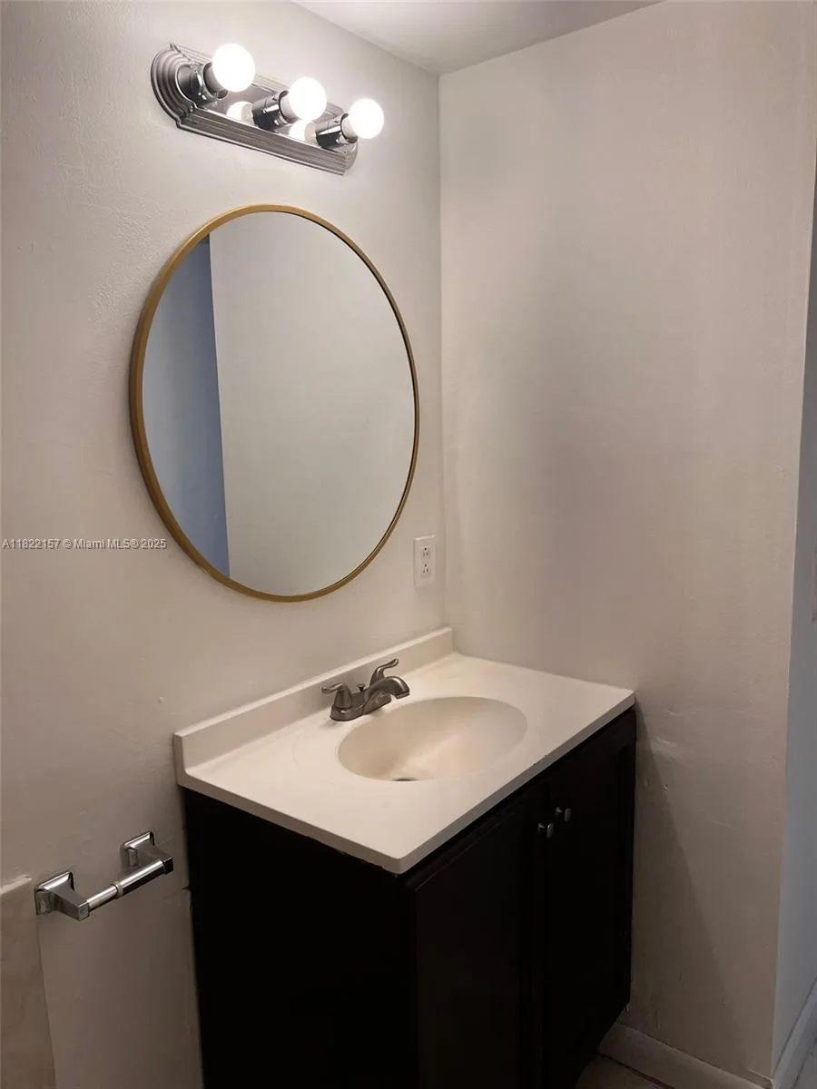 498 NW 165th St Rd # D303, Miami, FL 33169 photo 8
