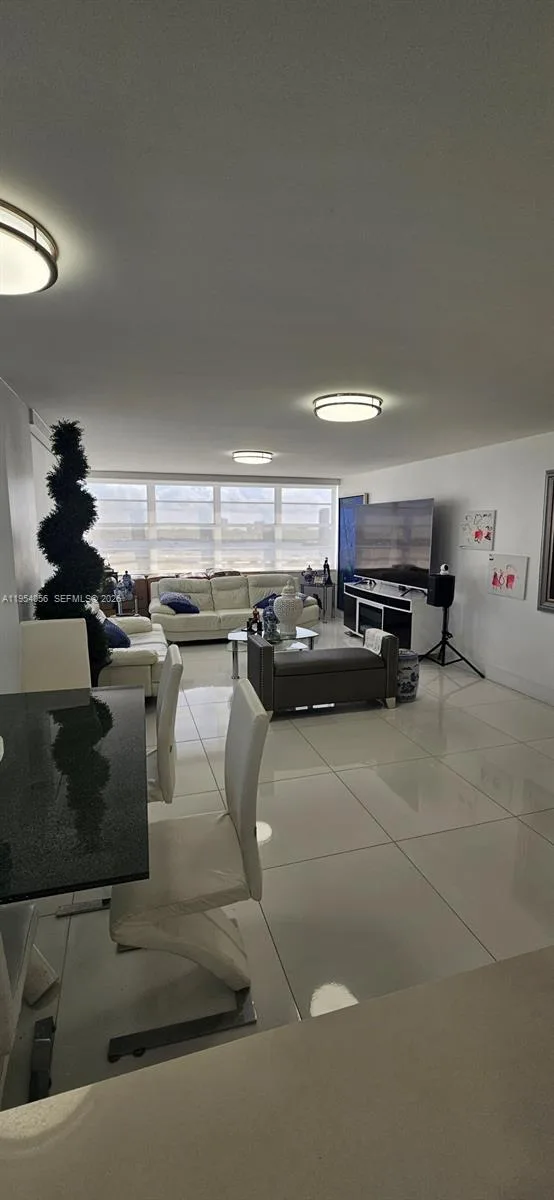 18041 Biscayne Blvd # 1405, Aventura, FL 33160 photo 13