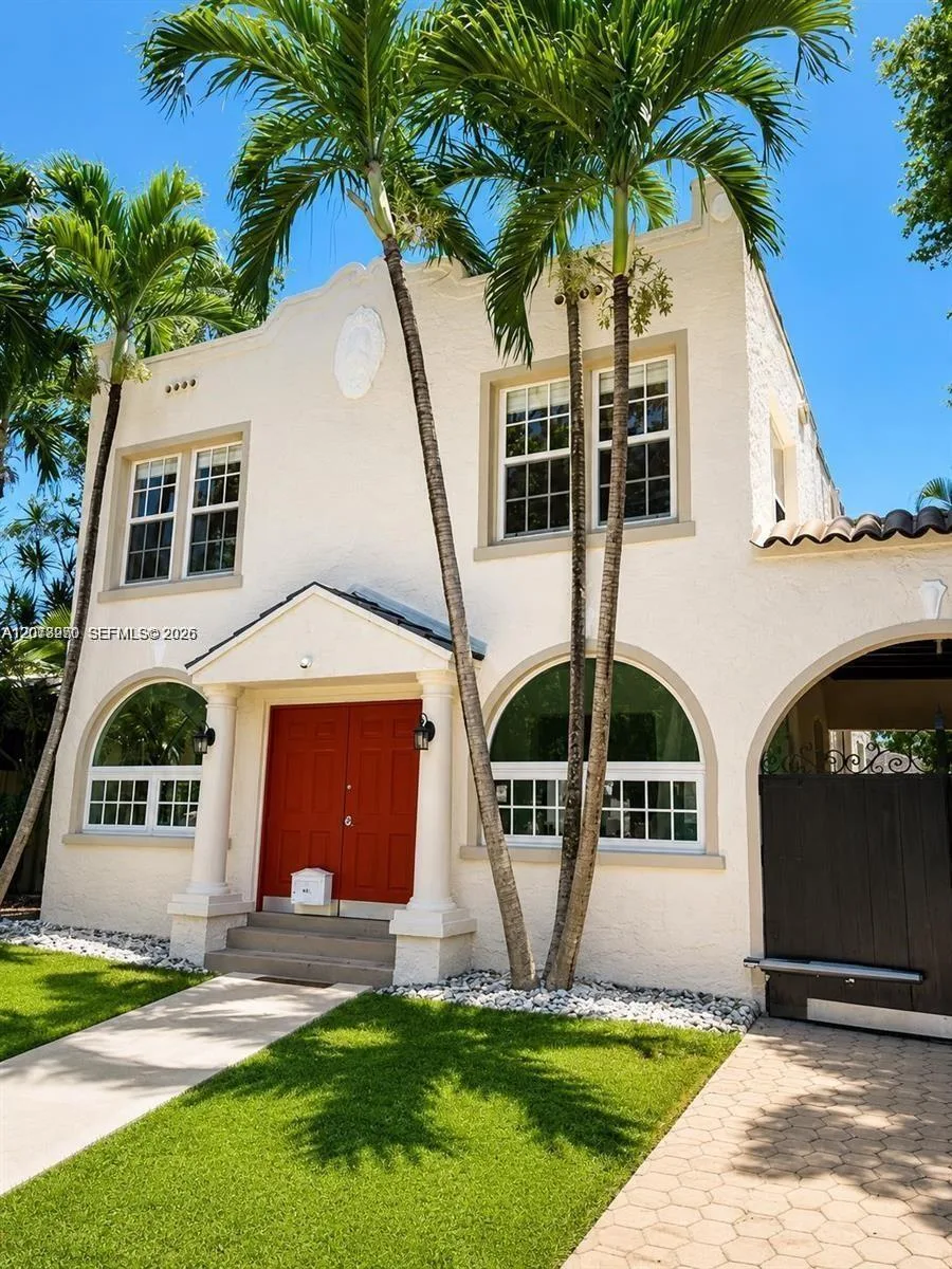 22 NE 44th St # 0, Miami, FL 33137