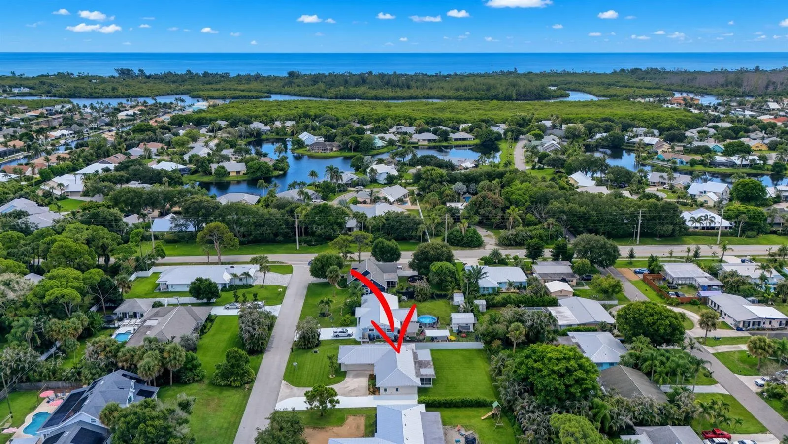 8816 SE ALABAMA Place, Hobe Sound, FL 33455