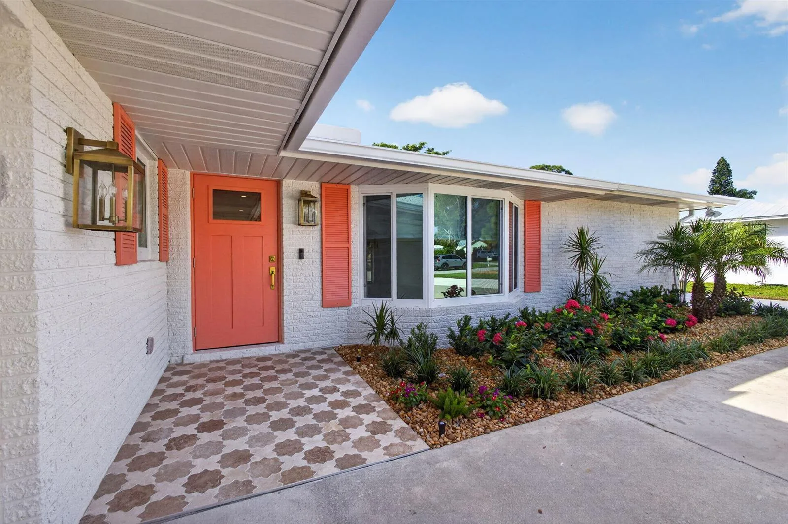 8816 SE ALABAMA Place, Hobe Sound, FL 33455 photo 5