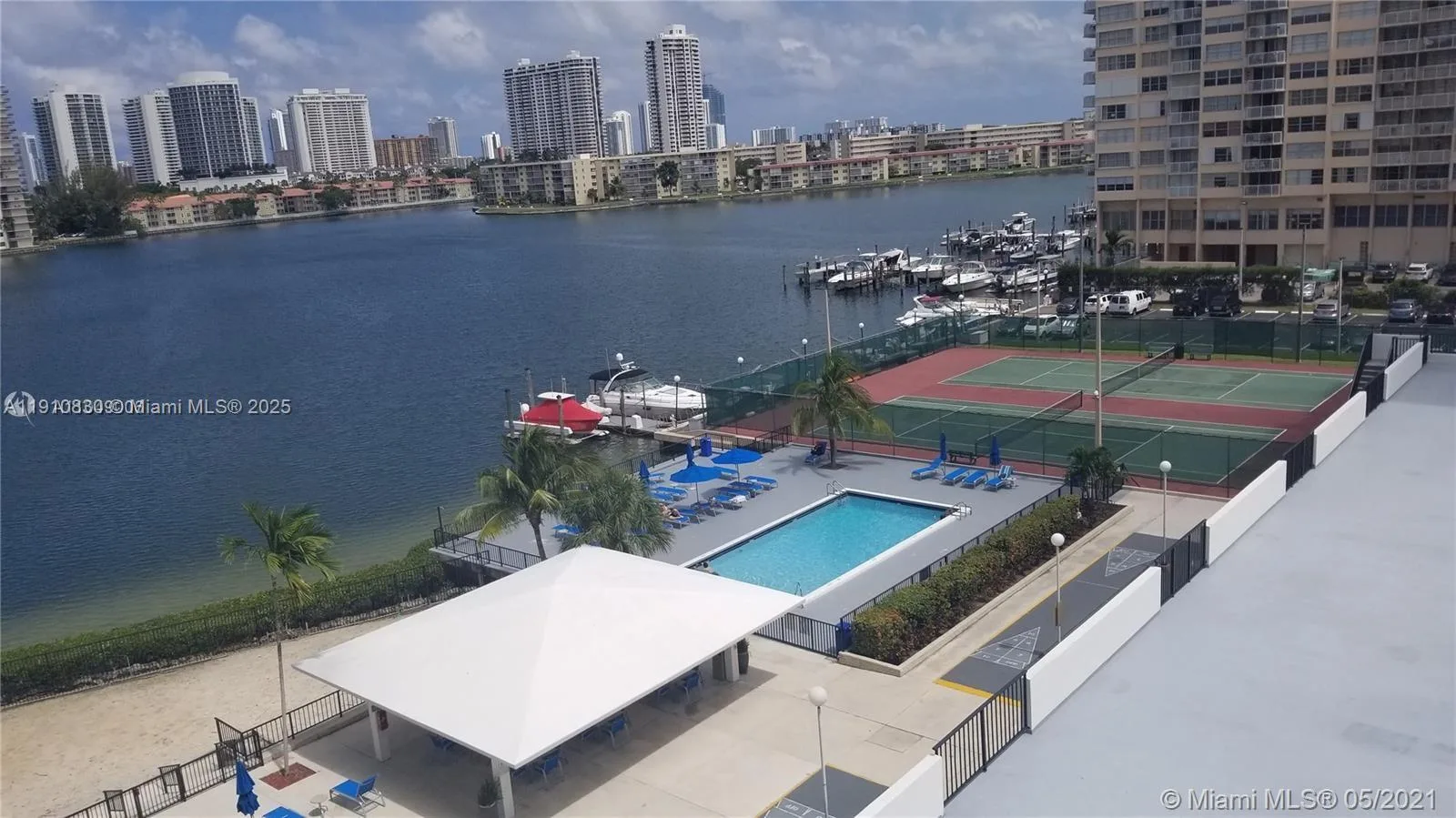 2780 NE 183rd St # 608, Aventura, FL 33160 photo 2