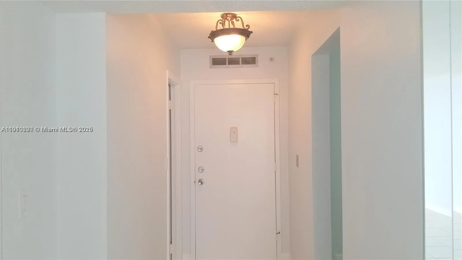 2780 NE 183rd St # 608, Aventura, FL 33160 photo 8