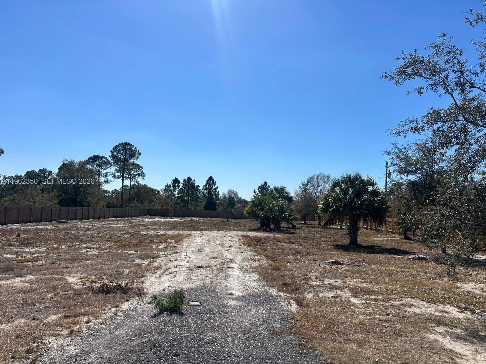 648 Hunting Club Ave, Clewiston, FL 33440 photo 3