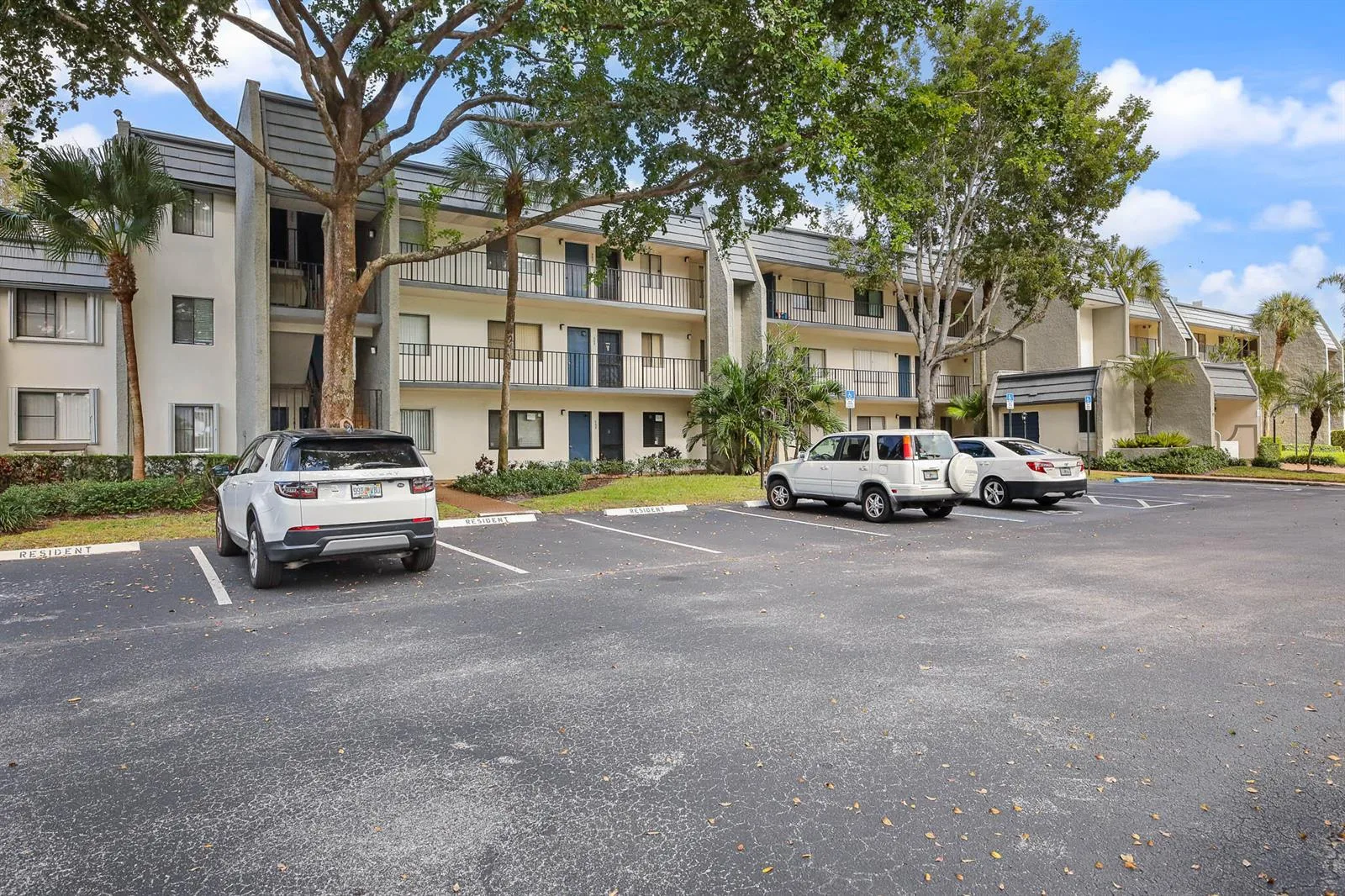 4822 Esedra Court # 303, Lake Worth, FL 33467 photo 2