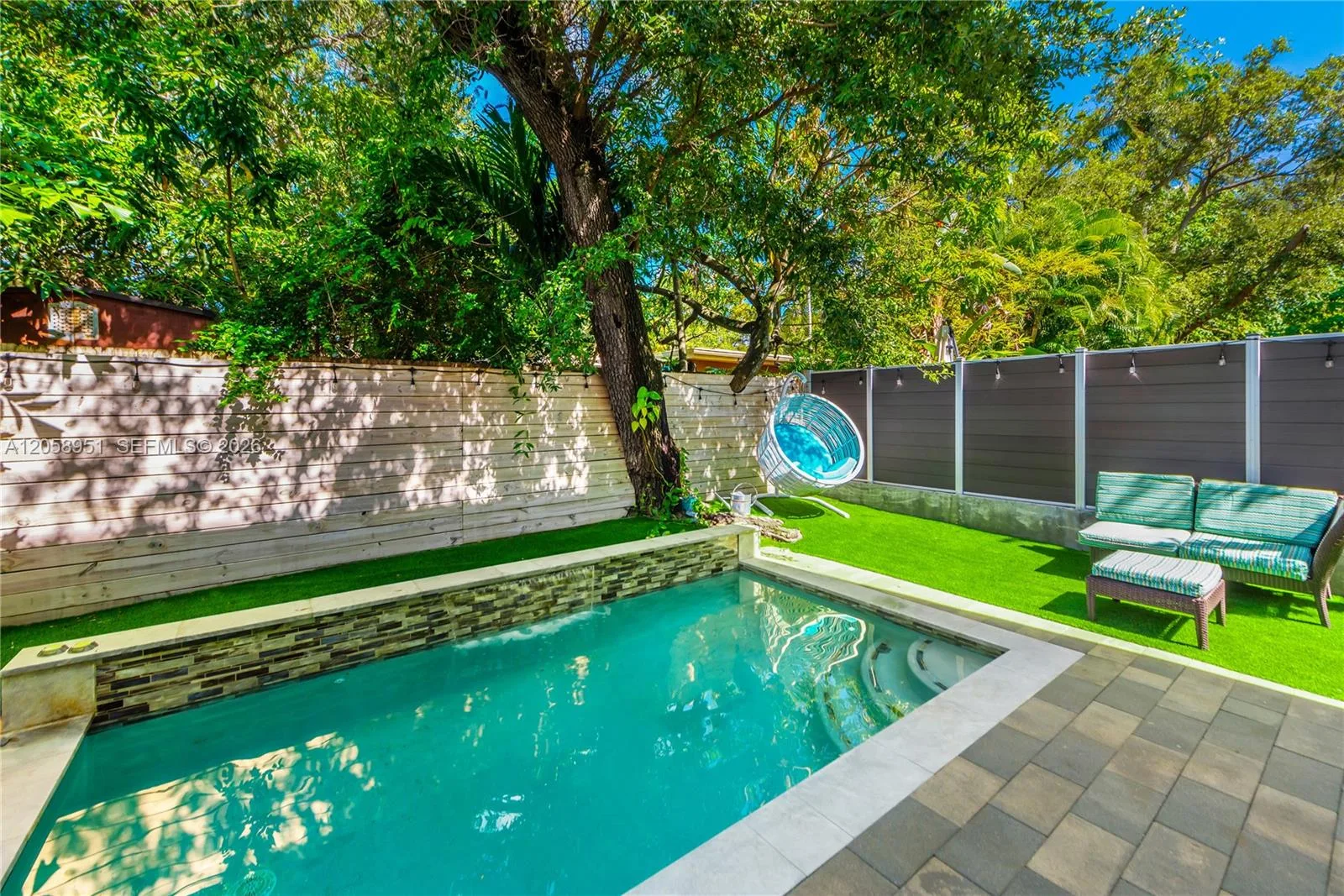 3067 Carter St, Miami, FL 33133 — zdjęcie 5