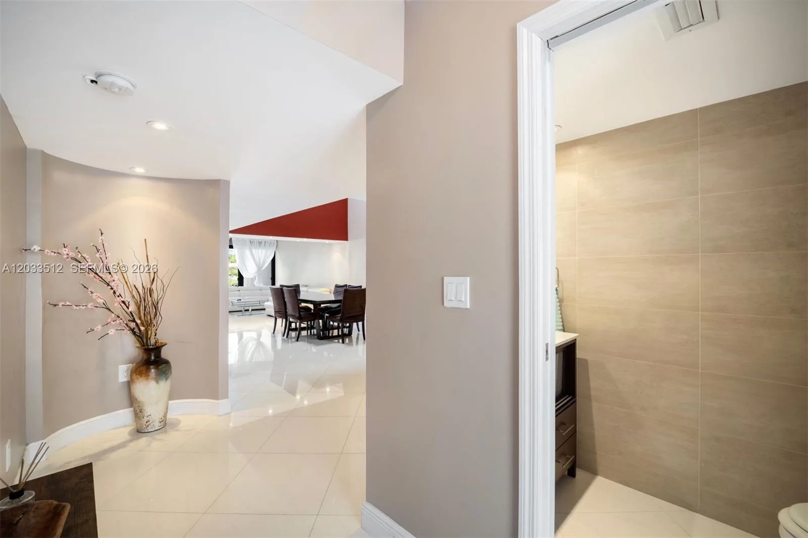 317 Poinciana Dr # 807, Sunny Isles Beach, FL 33160 photo 2