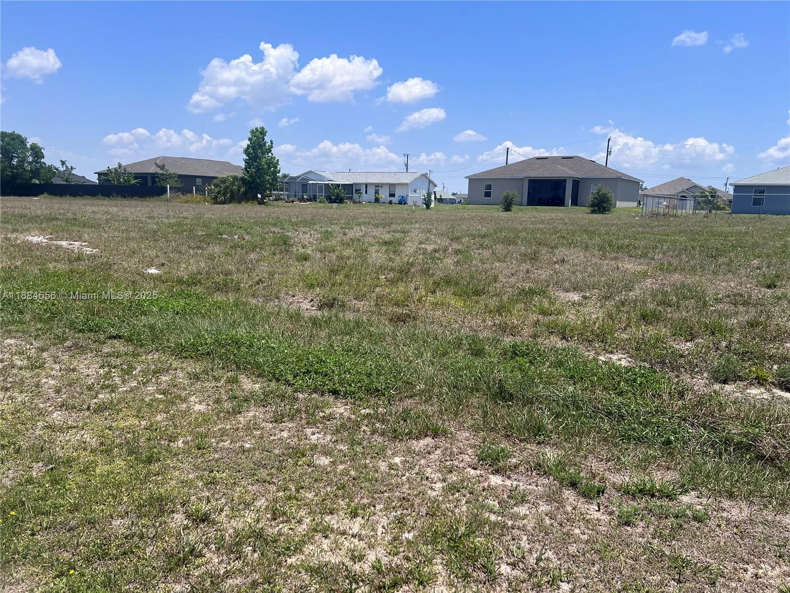 630 NW 28th Terr, Cape Coral, FL 33993