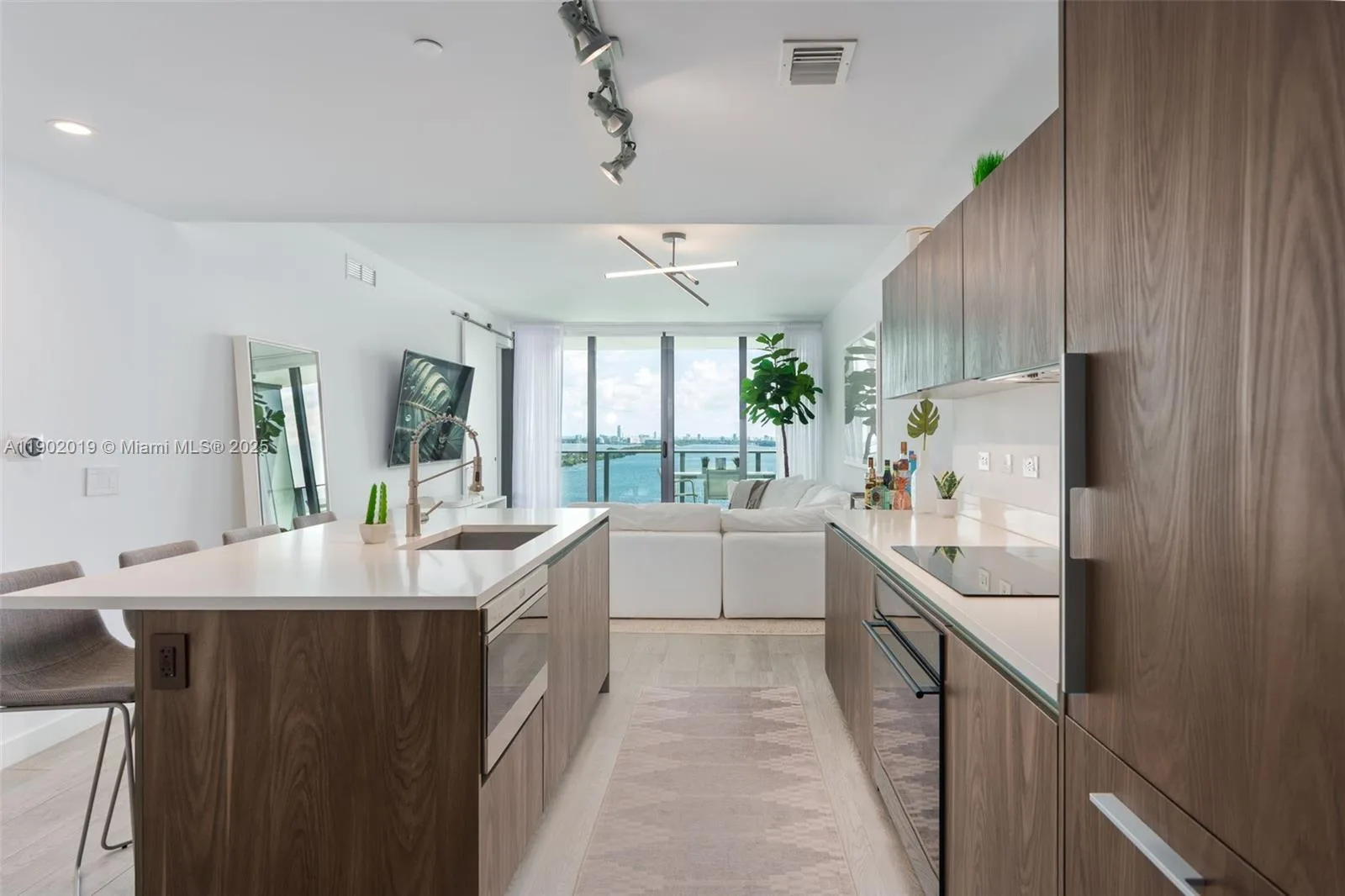 3131 NE 7th Ave # 2202, Miami, FL 33137 photo 3