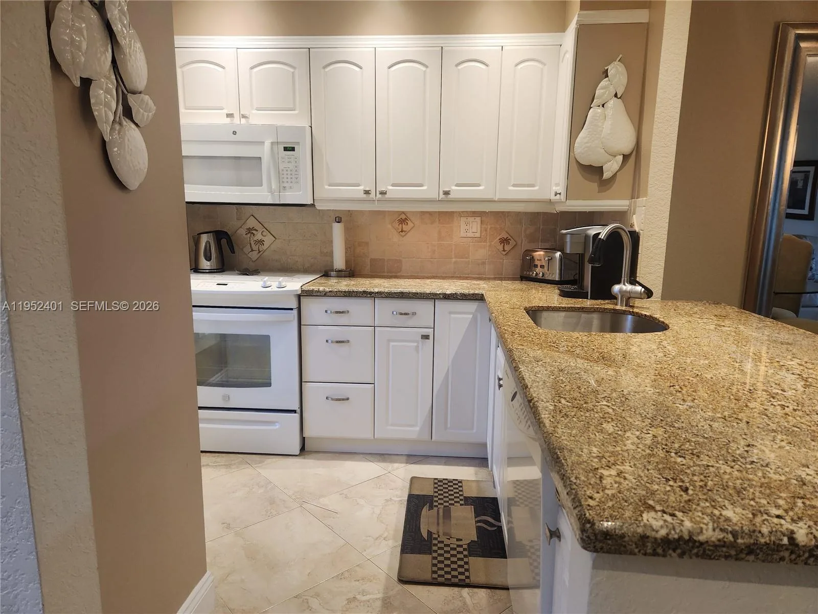 5100 NW 35th St # 101, Lauderdale Lakes, FL 33319 photo 10