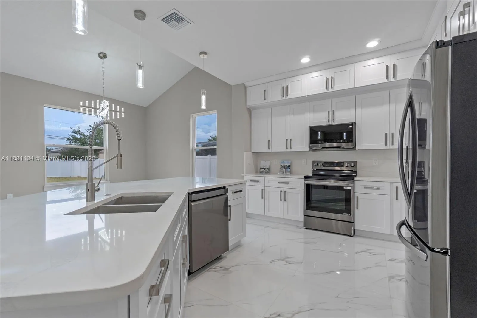 1700 Underwood Ave, Saint Cloud, FL 34771 photo 2