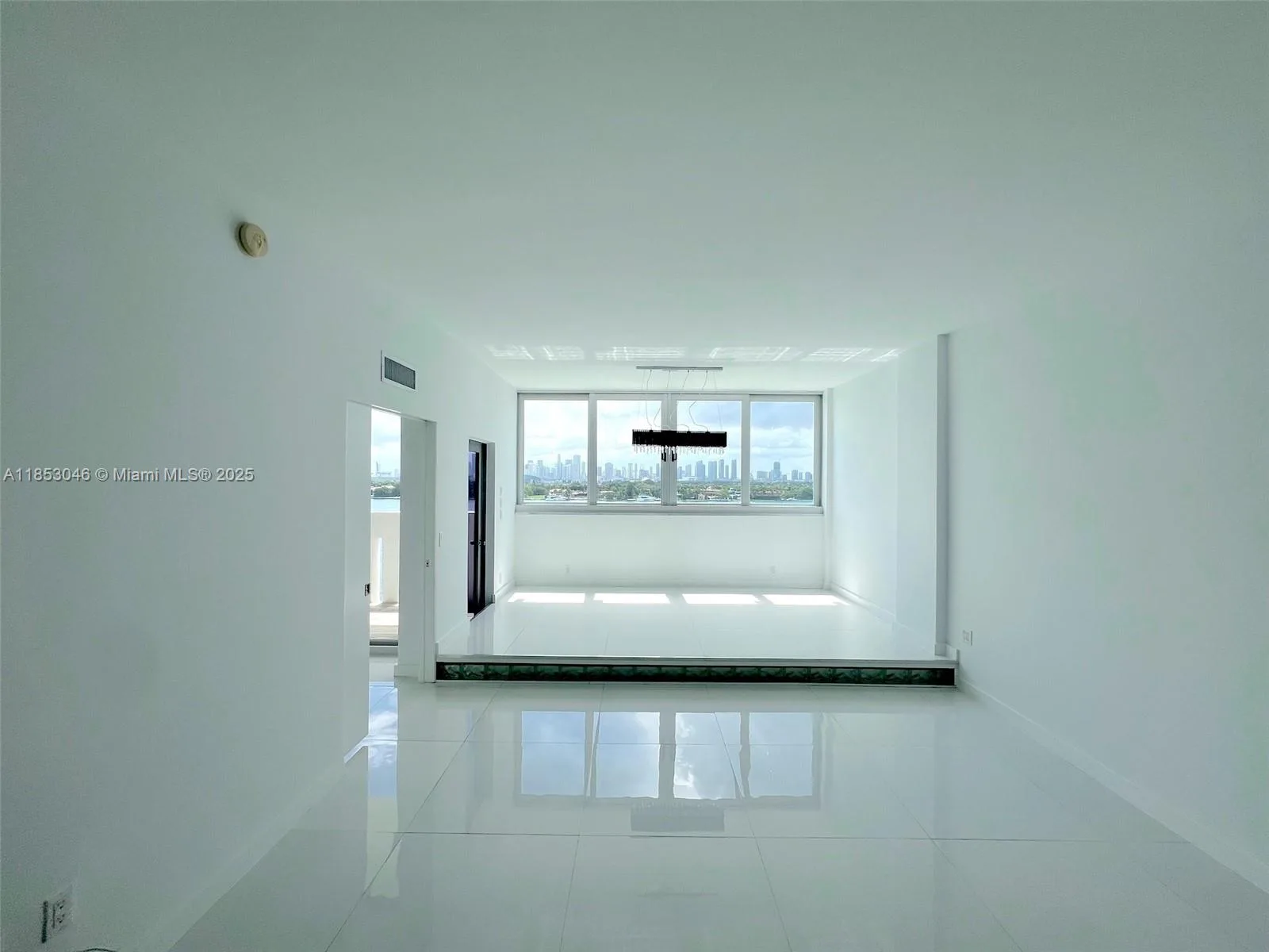 800 West Ave # PH27, Miami Beach, FL 33139