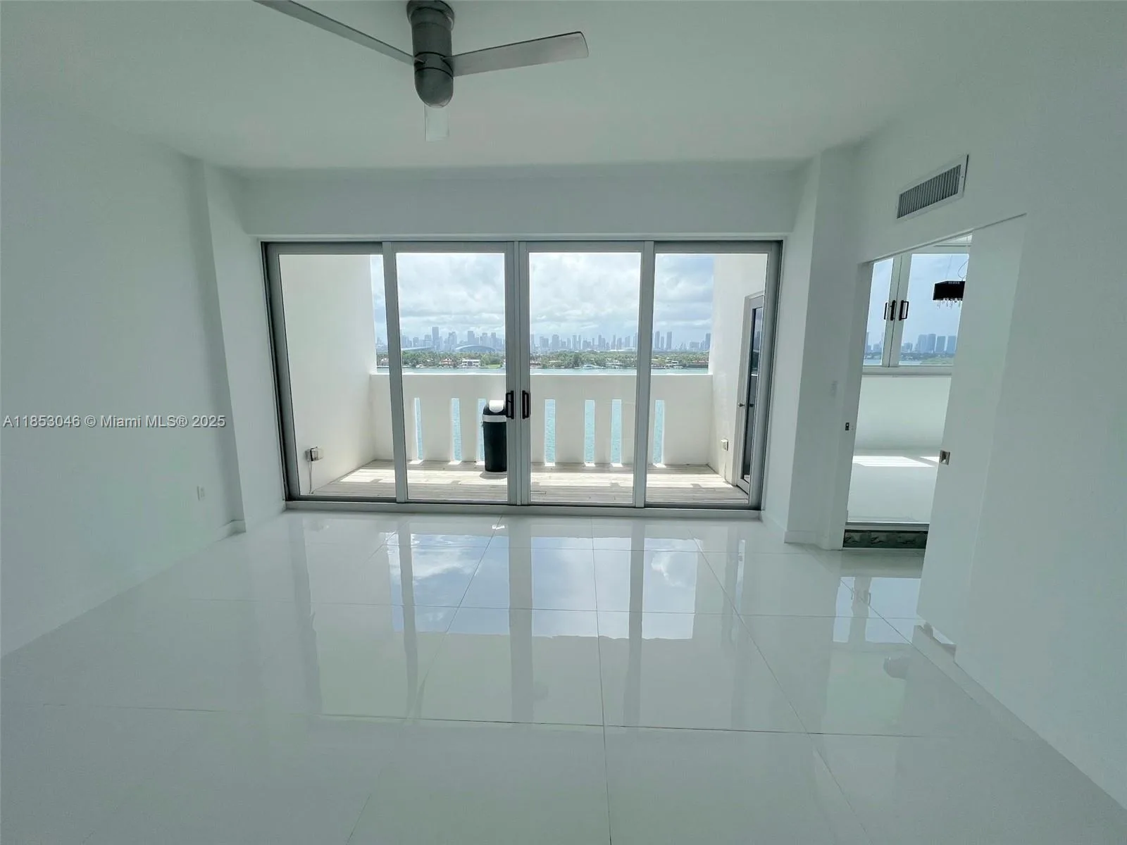 800 West Ave # PH27, Miami Beach, FL 33139 photo 12