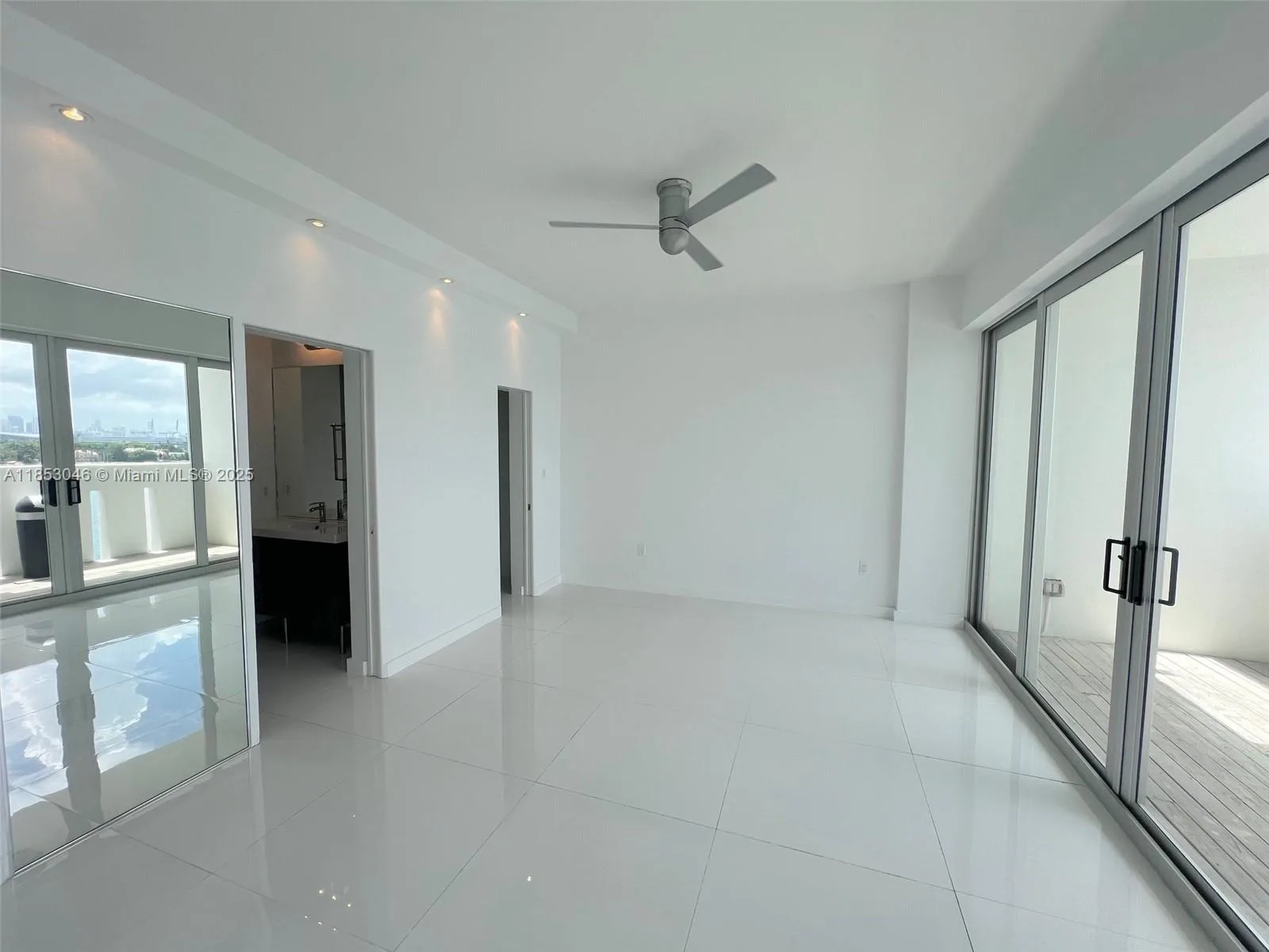 800 West Ave # PH27, Miami Beach, FL 33139 photo 13