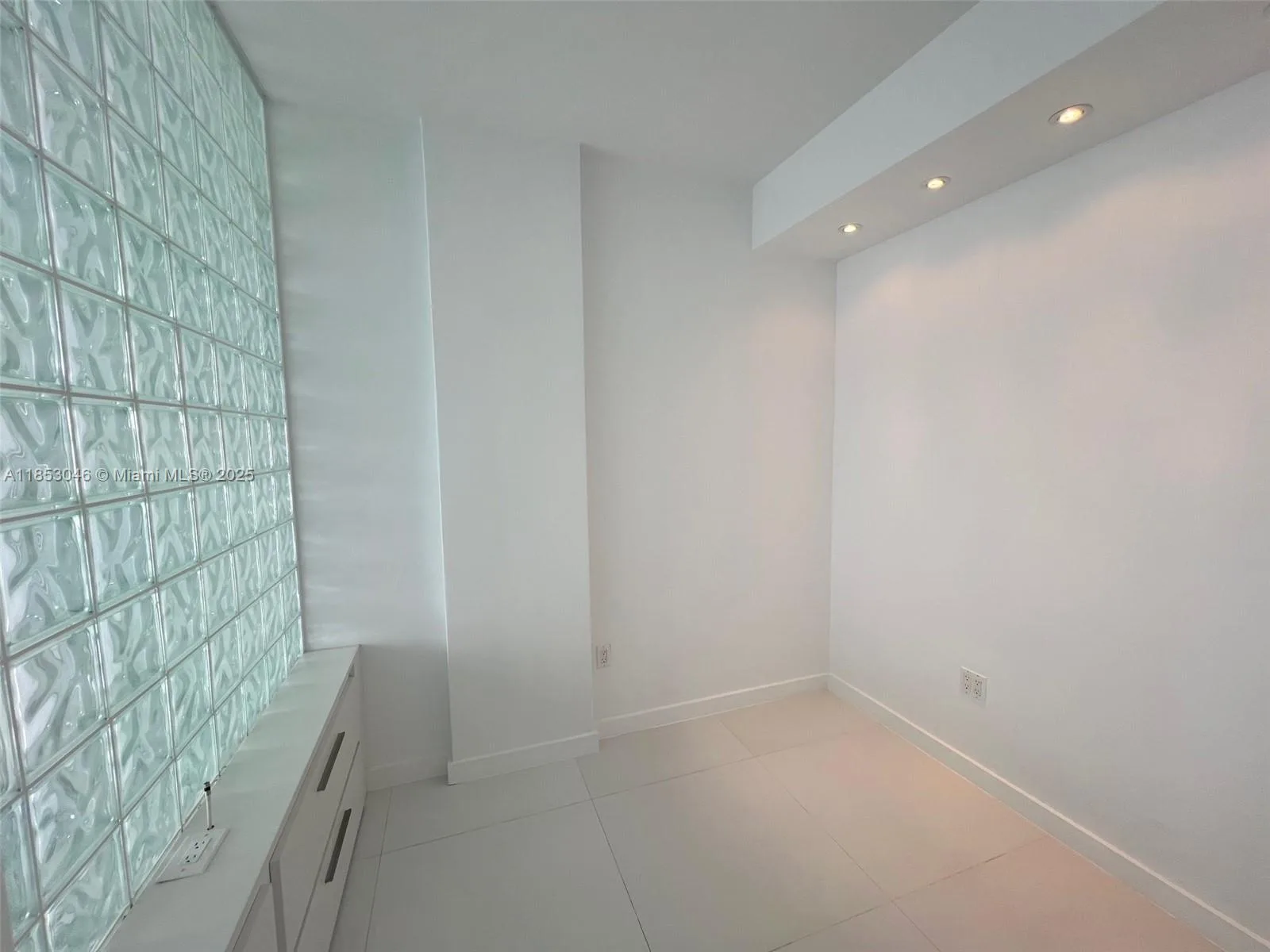 800 West Ave # PH27, Miami Beach, FL 33139 photo 8