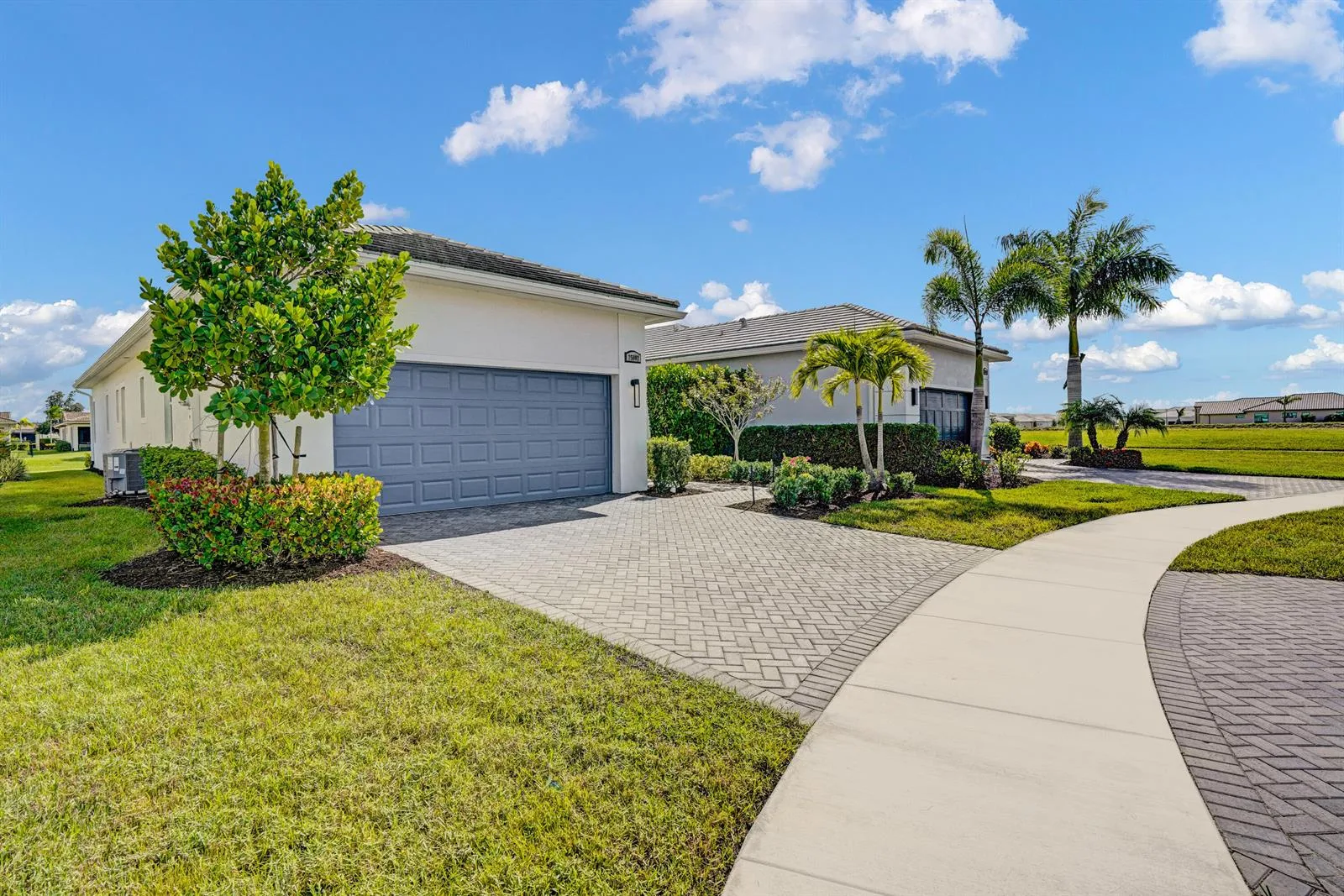 25007 SW Alberti Way, Port St. Lucie, FL 34986 photo 2