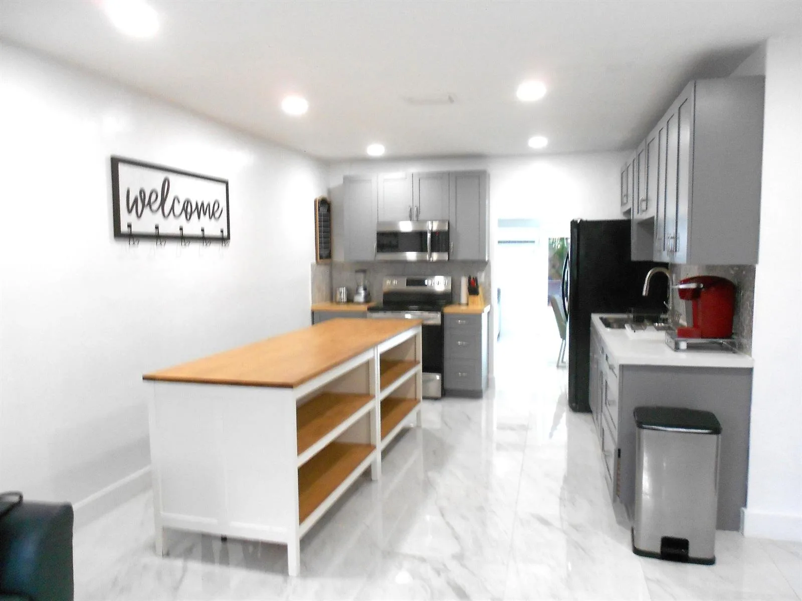 817 NW 30th Court, Wilton Manors, FL 33311 photo 6