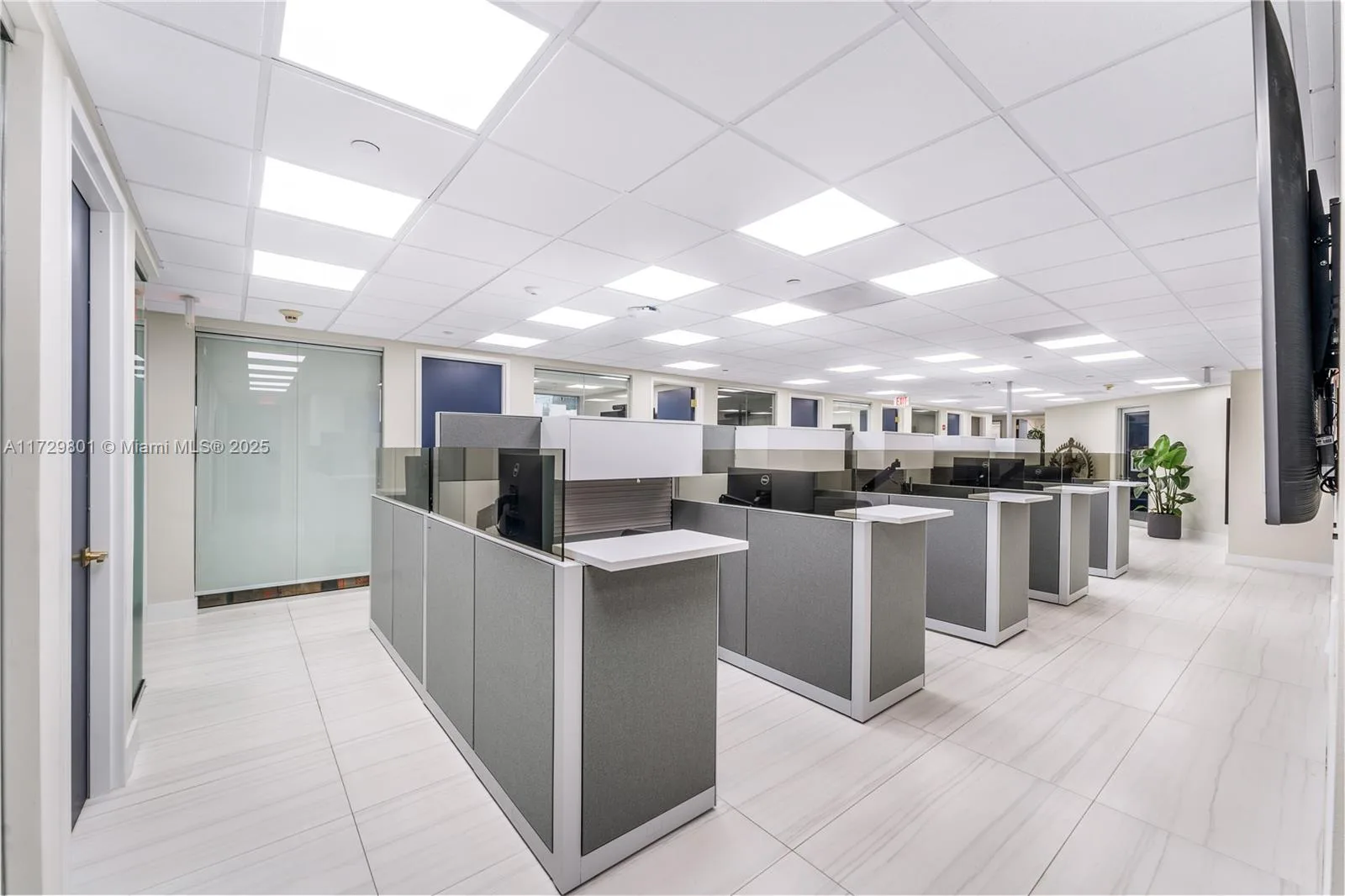 1200 Brickell Ave # 950-A, Miami, FL 33131 photo 4