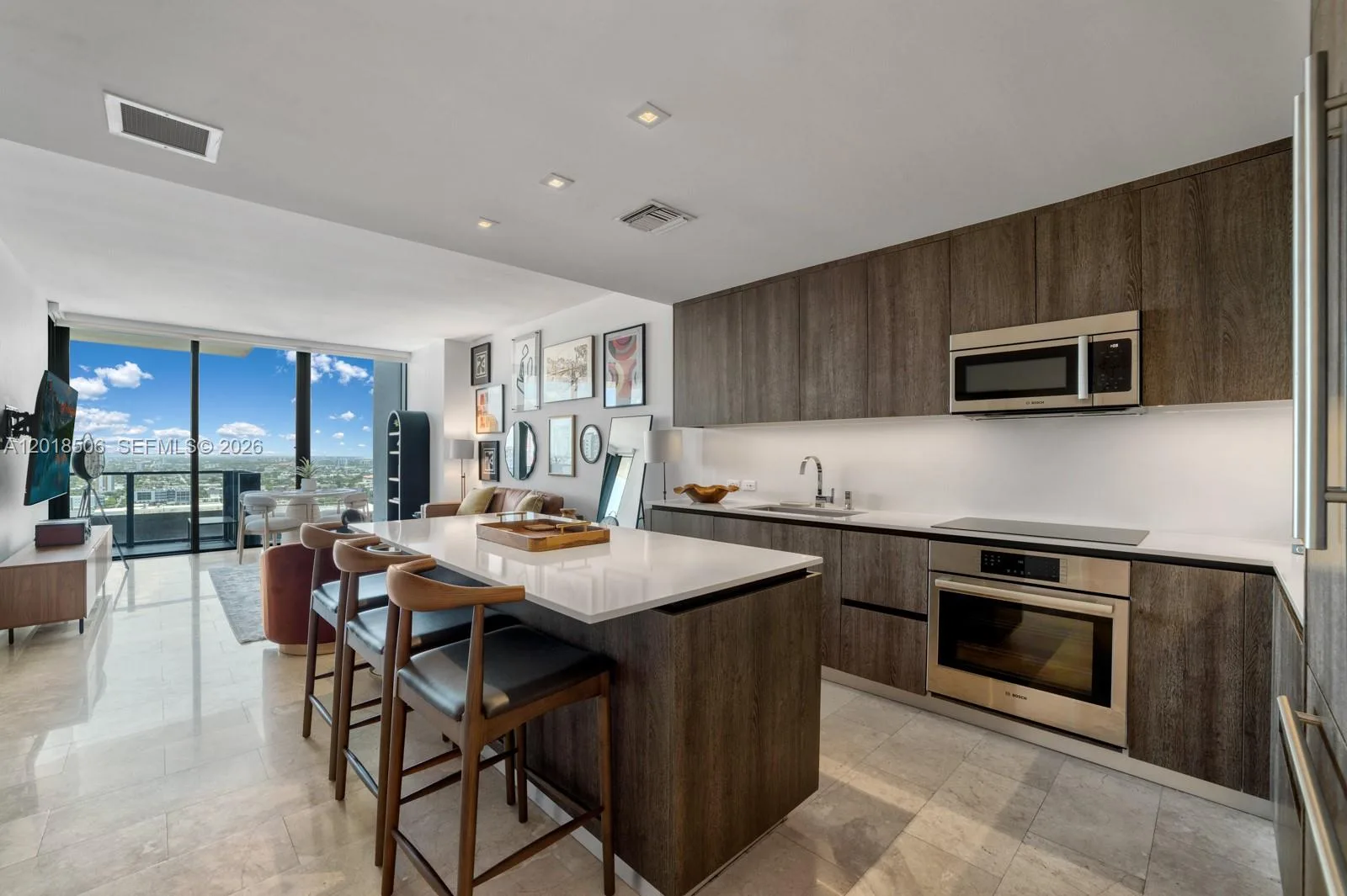 88 SW 7th St # 2406, Miami, FL 33130