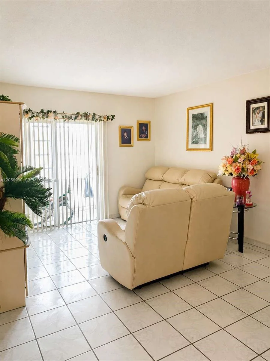 110 Royal Palm Rd # 208, Hialeah Gardens, FL 33016 photo 3