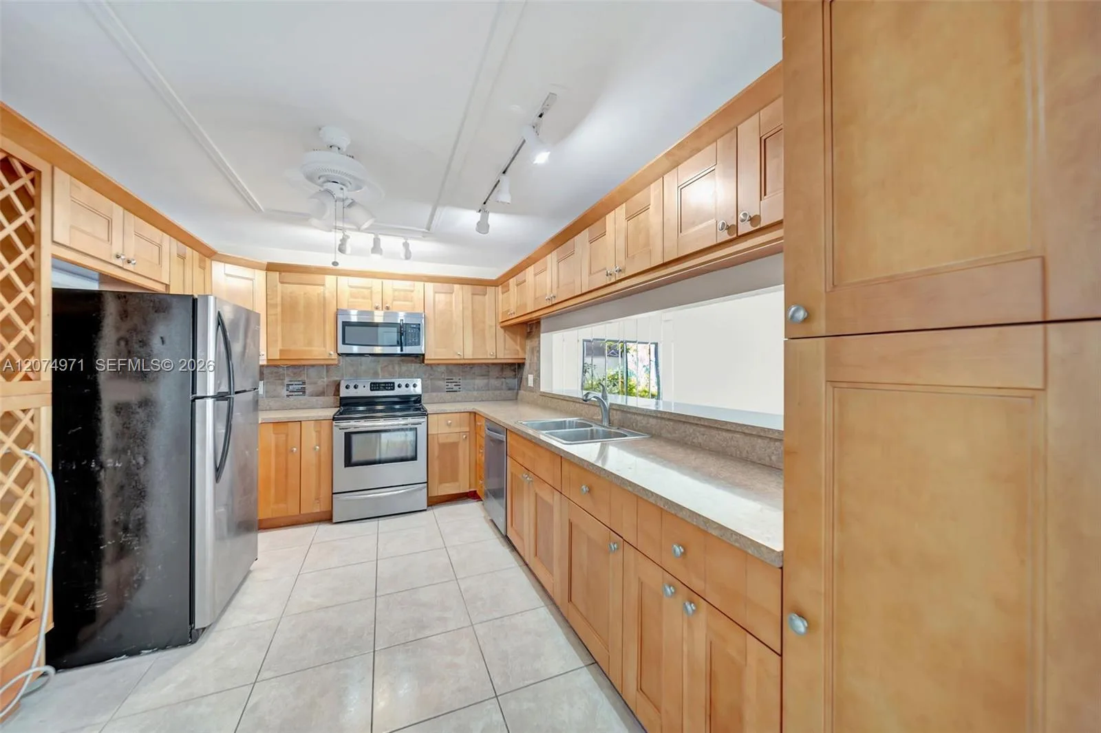 5223 Gate Lake Rd # 5223, Tamarac, FL 33319 photo 10