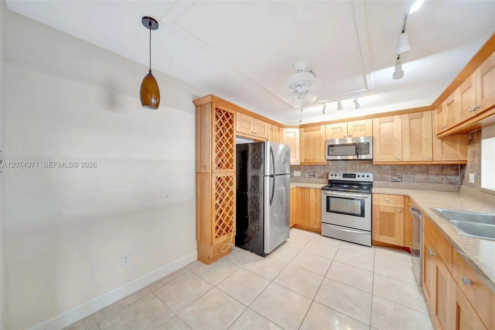 5223 Gate Lake Rd # 5223, Tamarac, FL 33319 photo 11