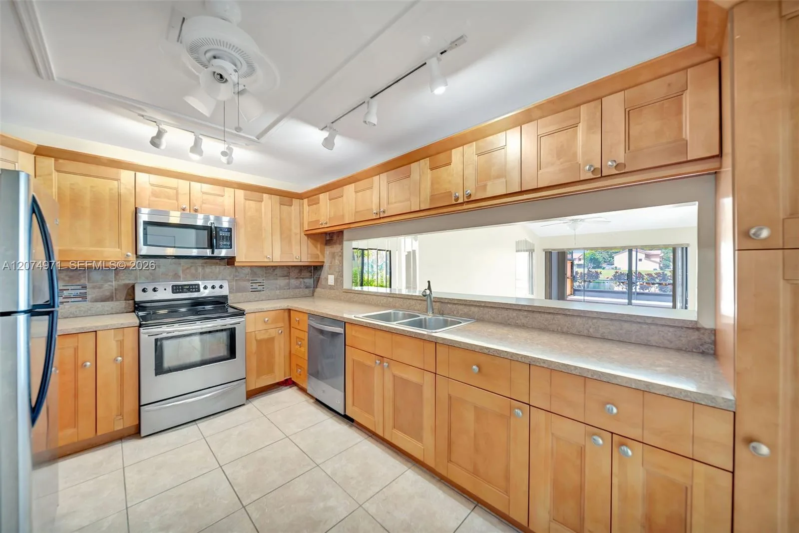 5223 Gate Lake Rd # 5223, Tamarac, FL 33319 photo 12