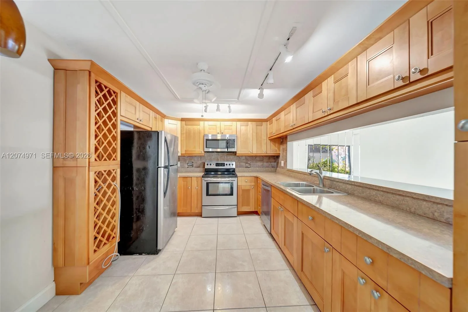 5223 Gate Lake Rd # 5223, Tamarac, FL 33319 photo 9