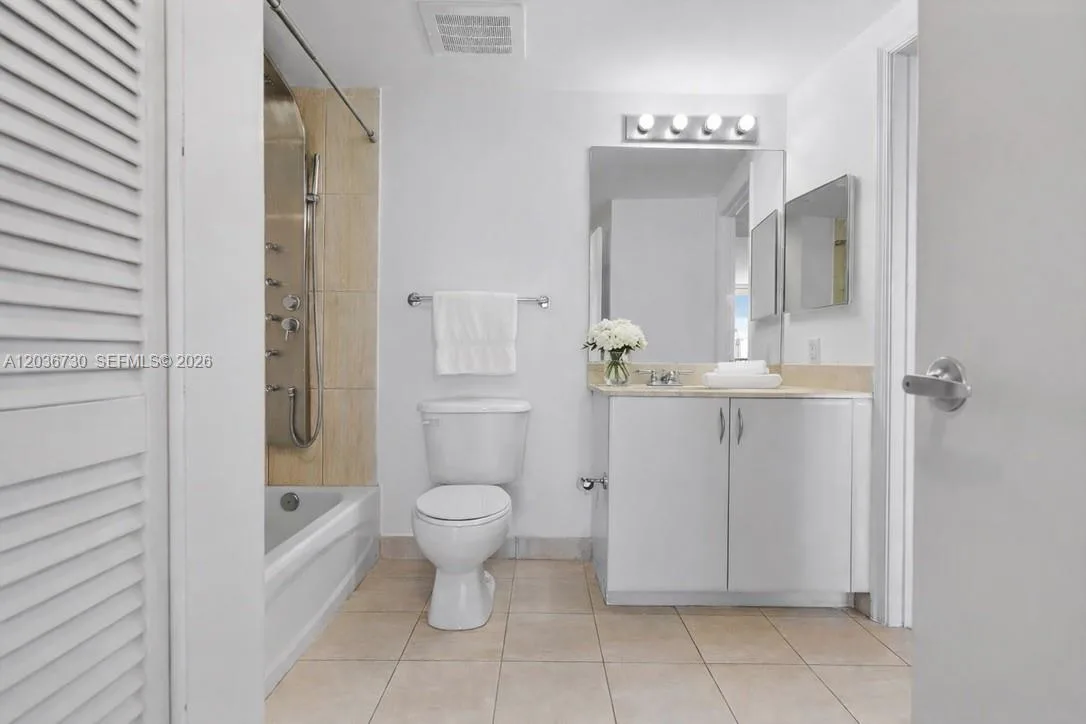 1750 N Bayshore Dr # 3811, Miami, FL 33132 photo 6