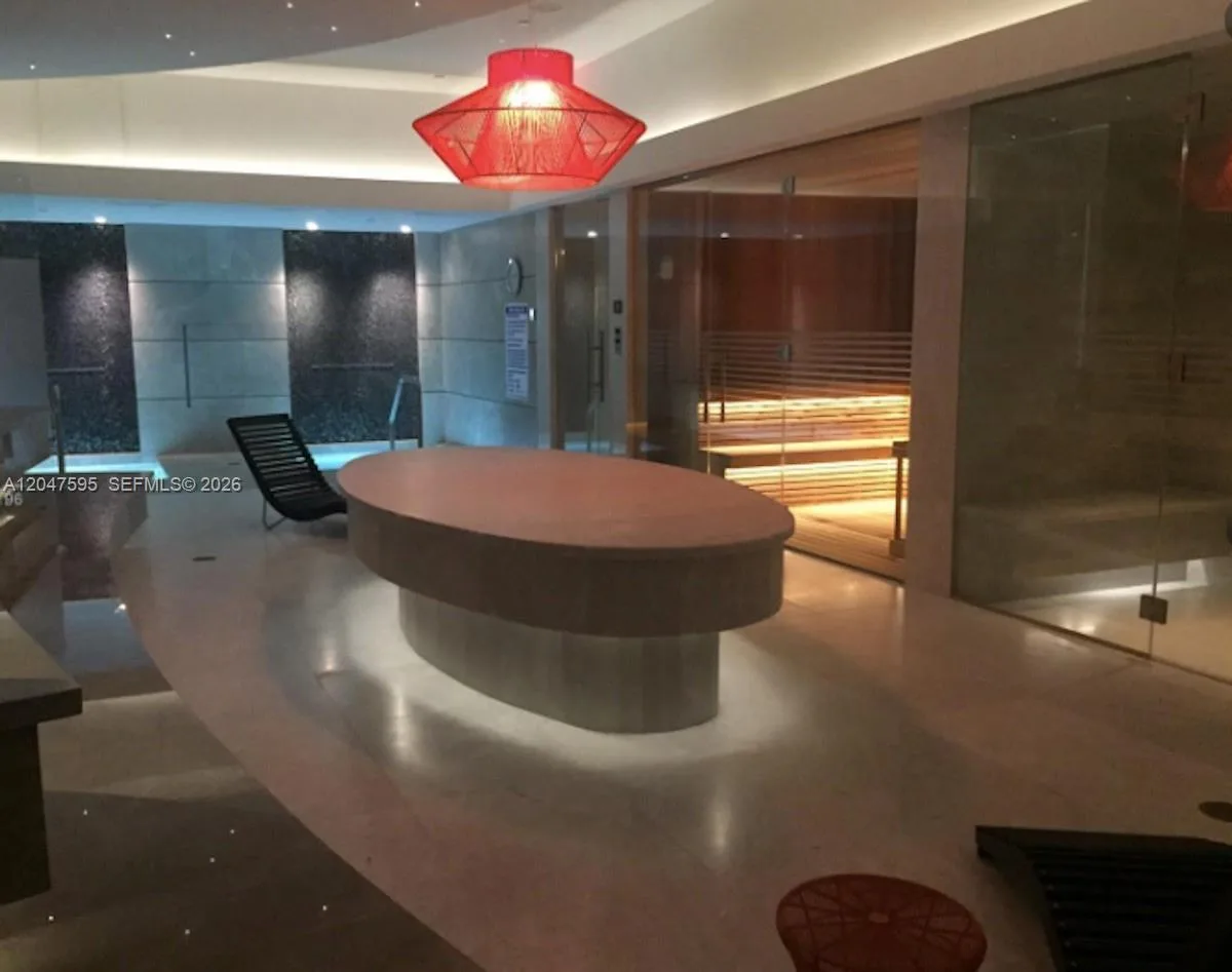 1010 Brickell Ave # 3709, Miami, FL 33131