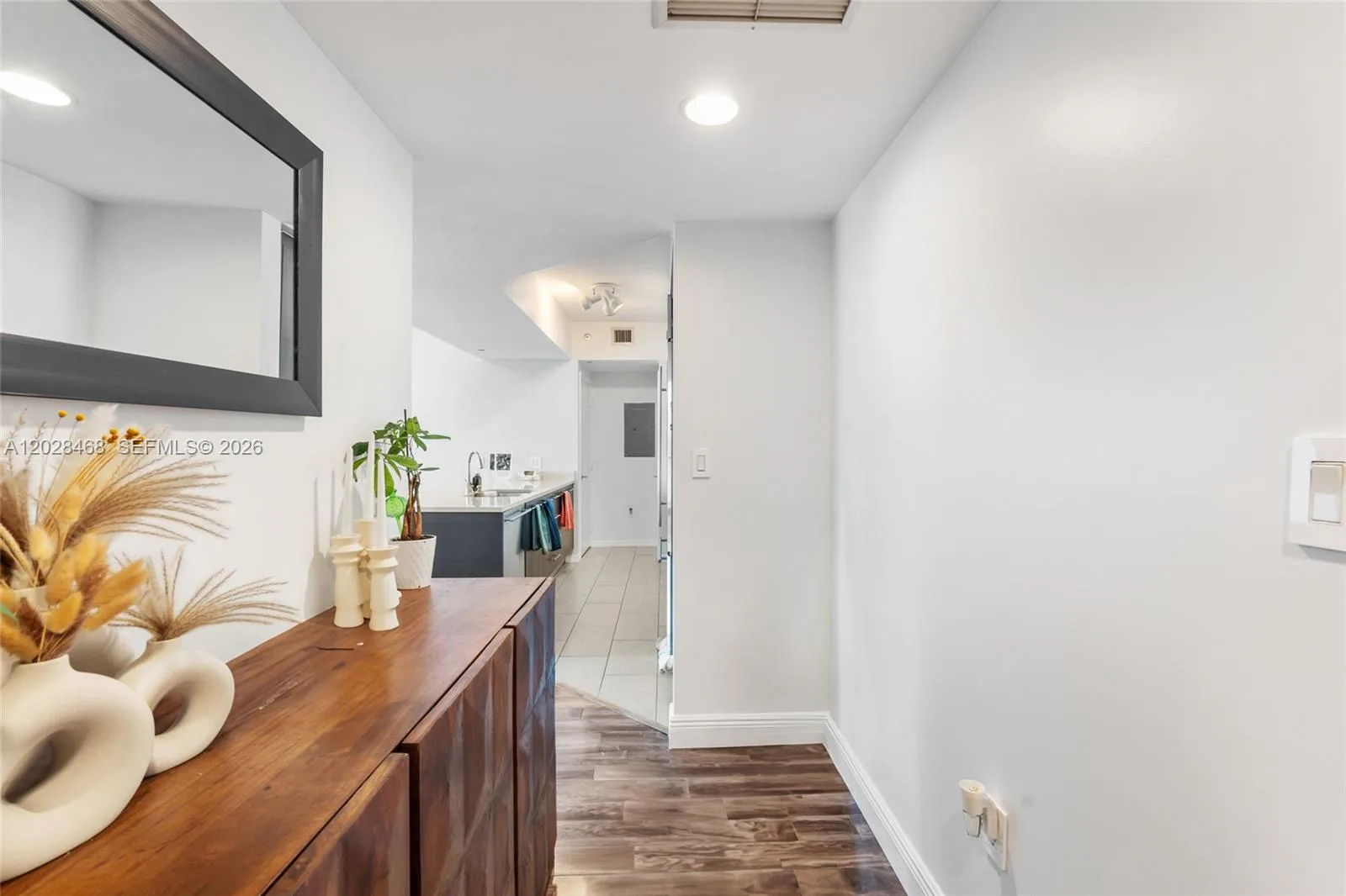 55 SE 6th St # 3303, Miami, FL 33131