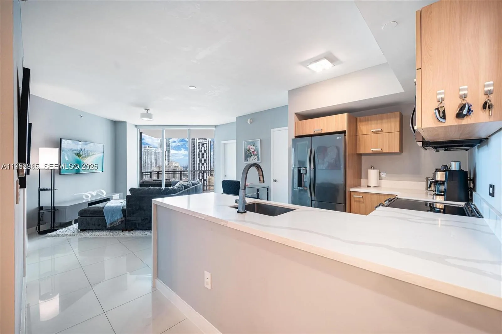 350 S Miami Ave # 2505, Miami, FL 33130 photo 3