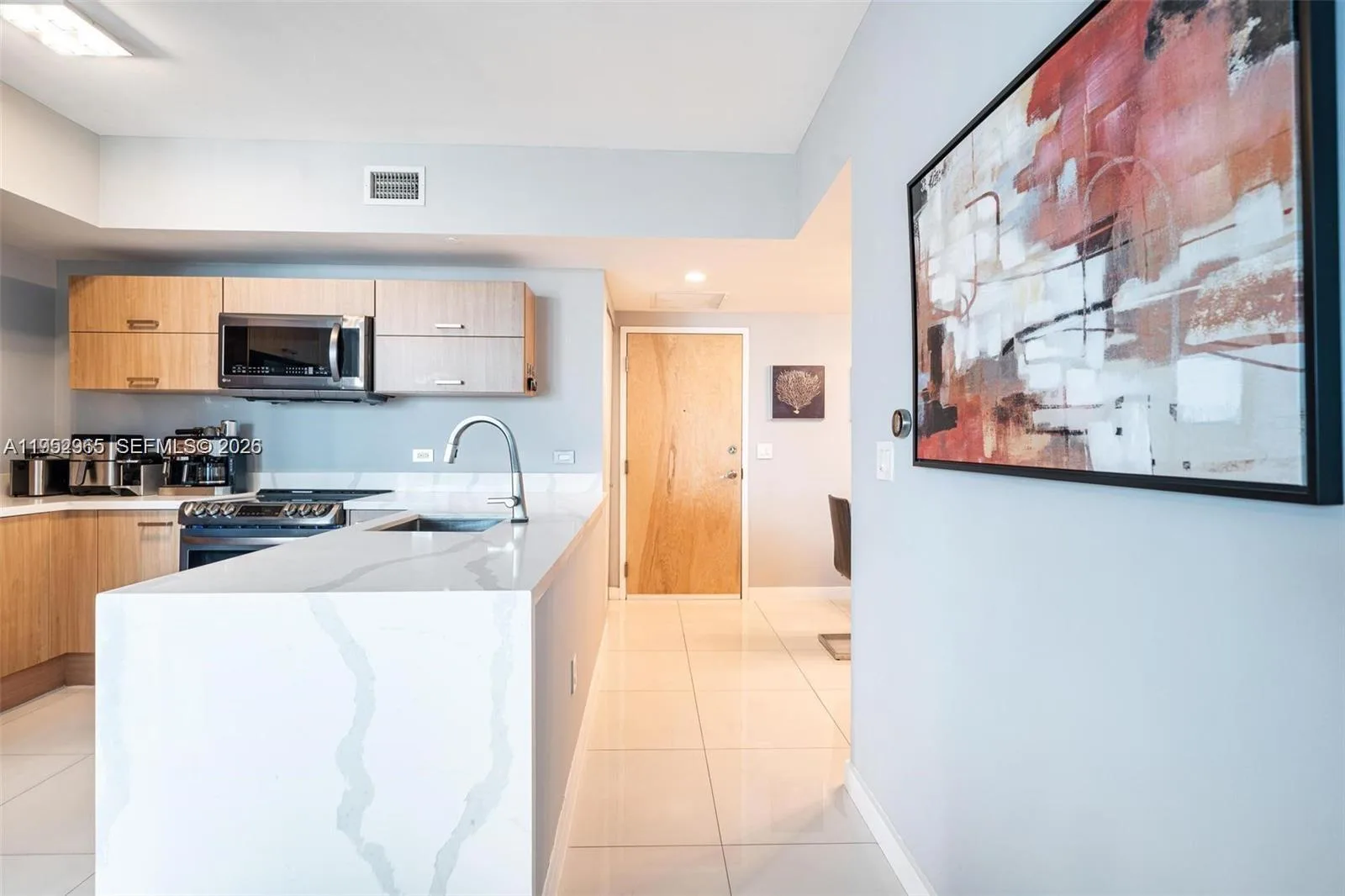 350 S Miami Ave # 2505, Miami, FL 33130 photo 4