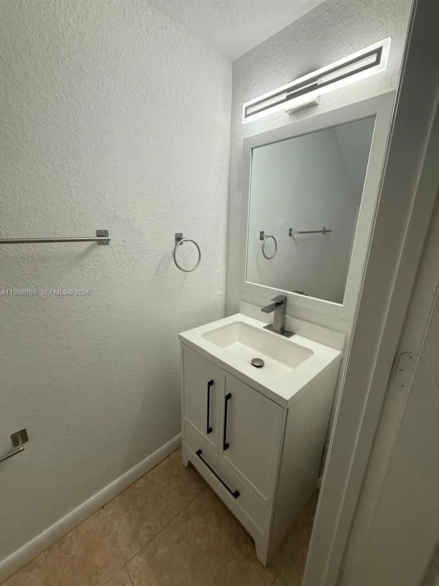 11603 NW 89th St # 215, Doral, FL 33178 photo 9