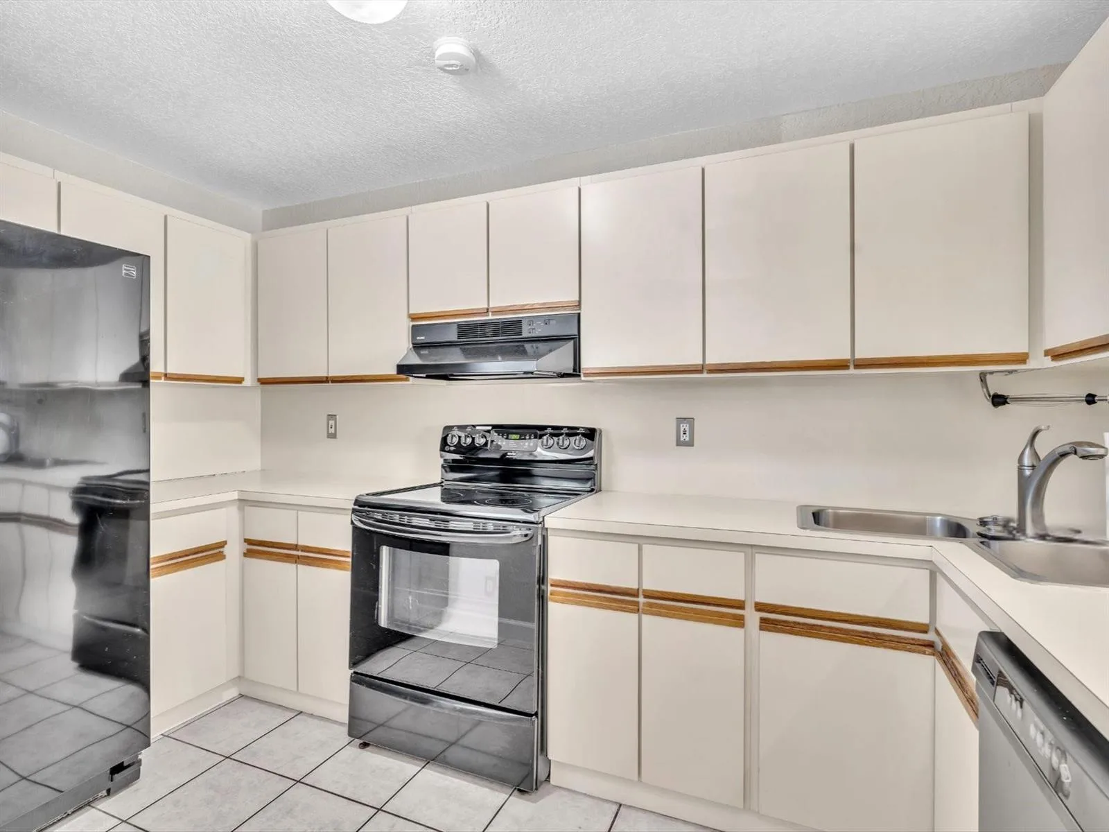 499 SE 13th Street # 8e, Fort Lauderdale, FL 33316 photo 10