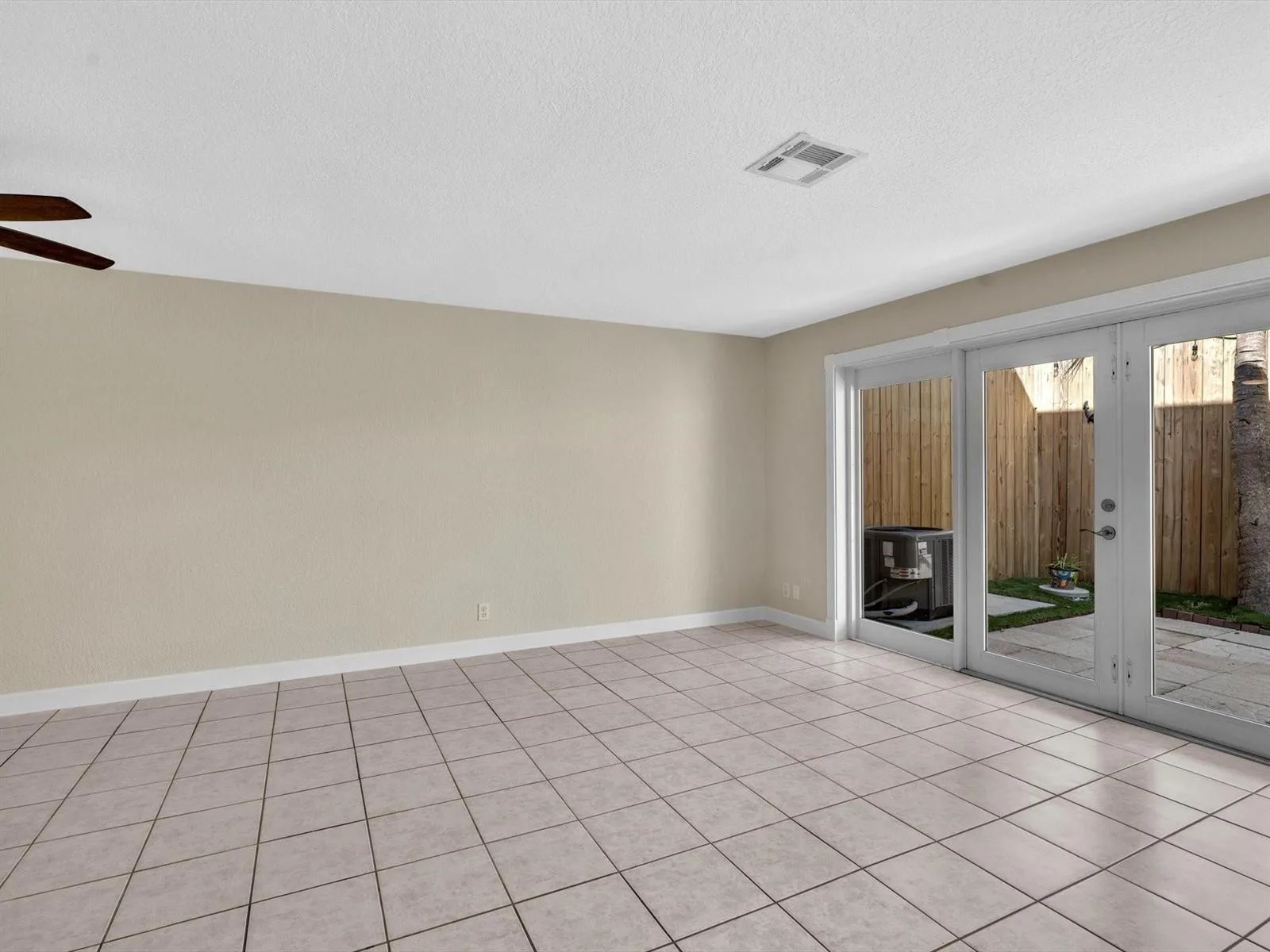 499 SE 13th Street # 8e, Fort Lauderdale, FL 33316 photo 12