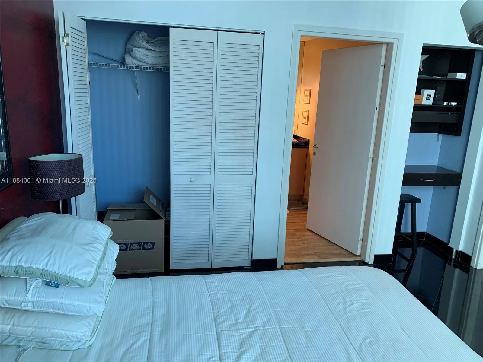 300 S BISCAYNE BLVD # 1603, Miami, FL 33131 photo 9