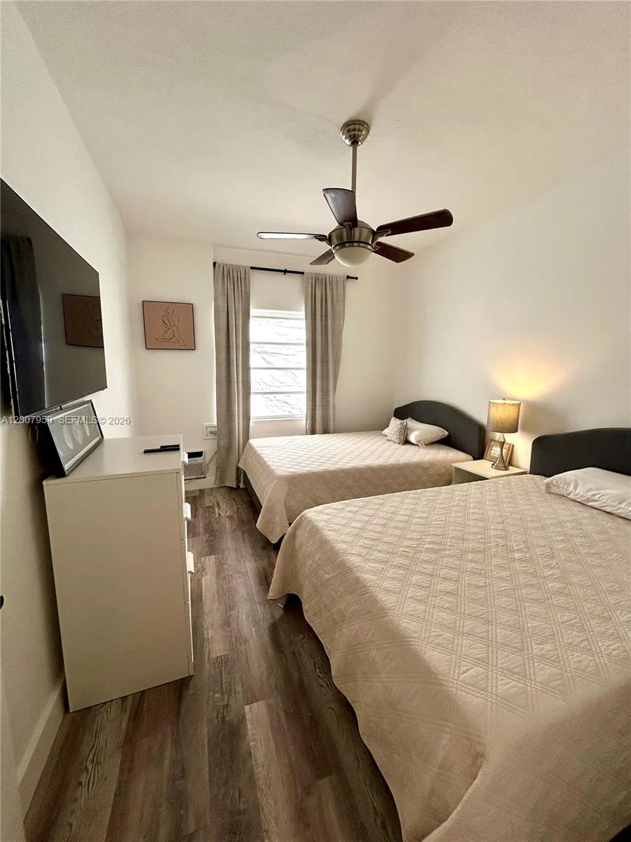 215 30th St # 17, Miami Beach, FL 33140 photo 8